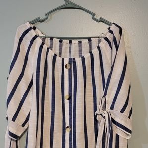 Blue and white stripped 3/4 sleeve
